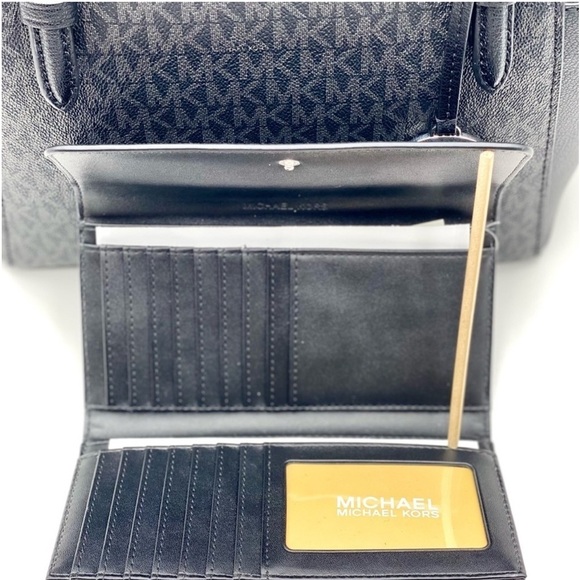 Michael Kors Charlotte Tote and Wallet Set Black - Picture 9 of 13